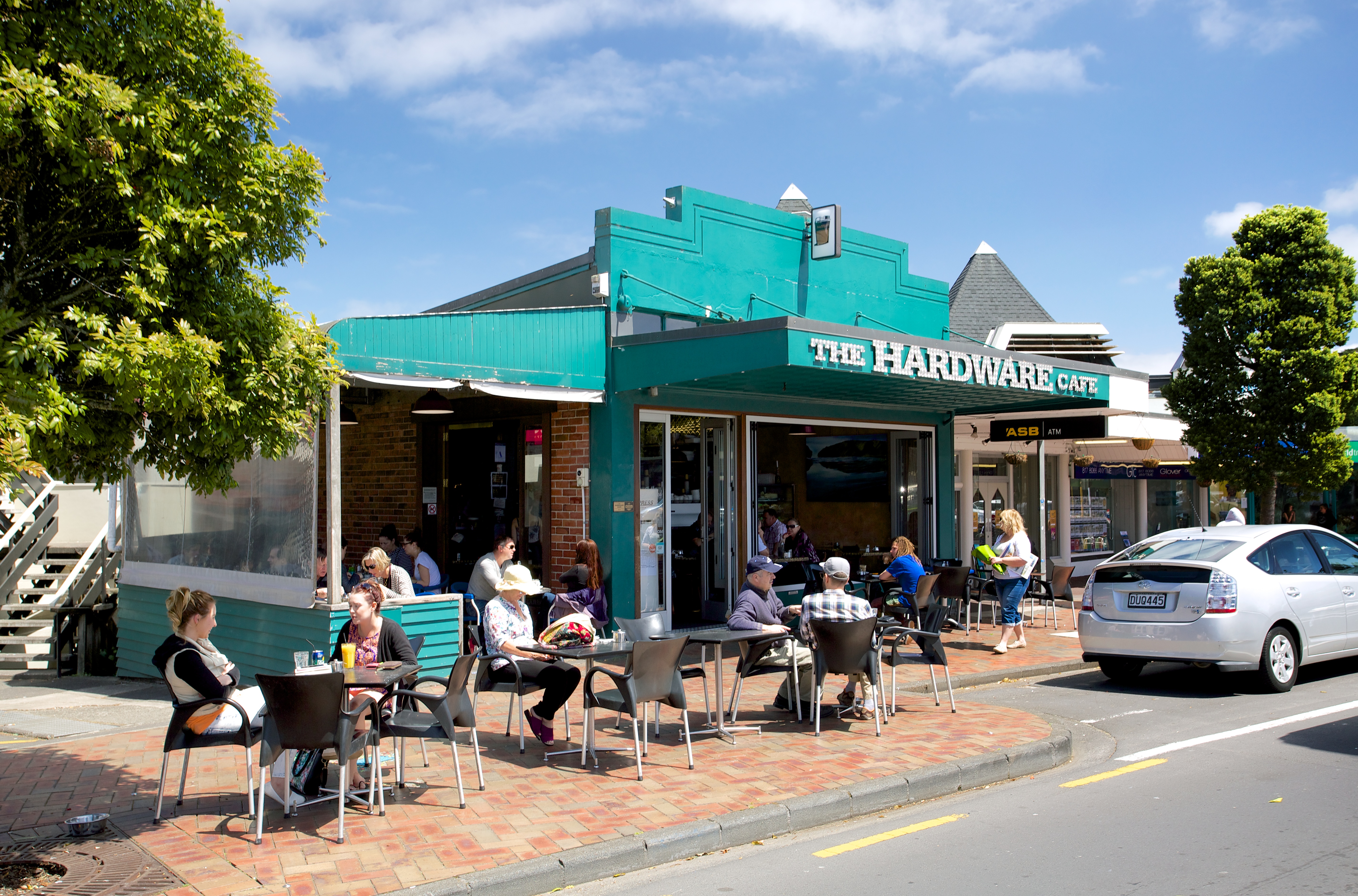 The Hardware Cafe located in the village centre is a favourite meeting place for locals and visitors alike.